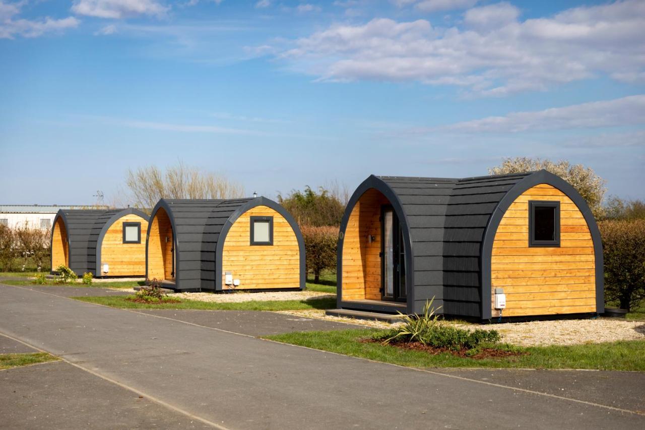 Camping Pods Hedley Wood Holiday Park Bridgerule Exterior photo